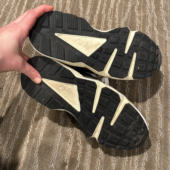 Nike Air Huarache Pixel - Size 8 - Picture 3 of 4